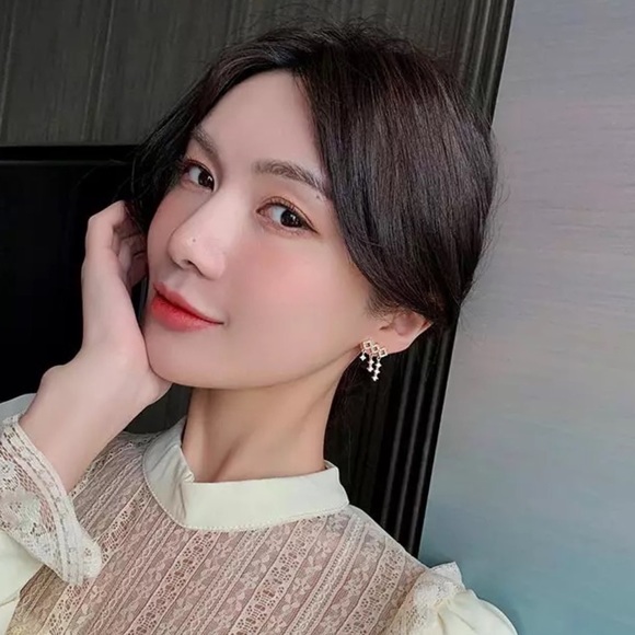 Diamond Shaped Crystal Earrings with Tassels - Picture 2 of 16